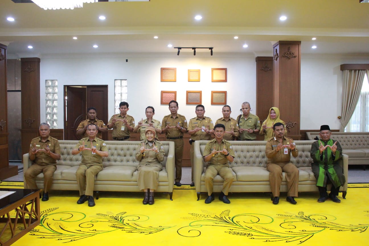 Noormiliyani Lantik 8 Pejabat Struktural dan Fungsional